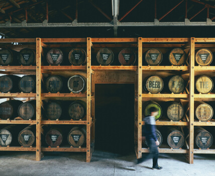 写真：クラフトビール醸造所