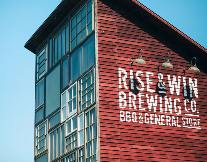 写真：RISE&WIN BREWING CO. 外観